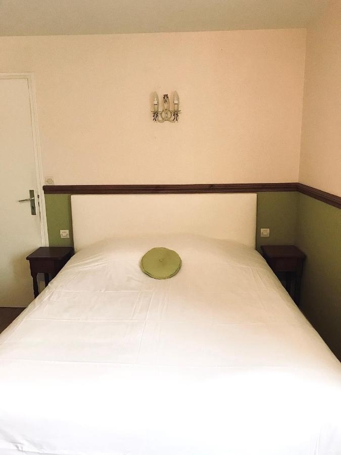 Bed and Breakfast La Ferme De La Maugerie Thoury Zewnętrze zdjęcie